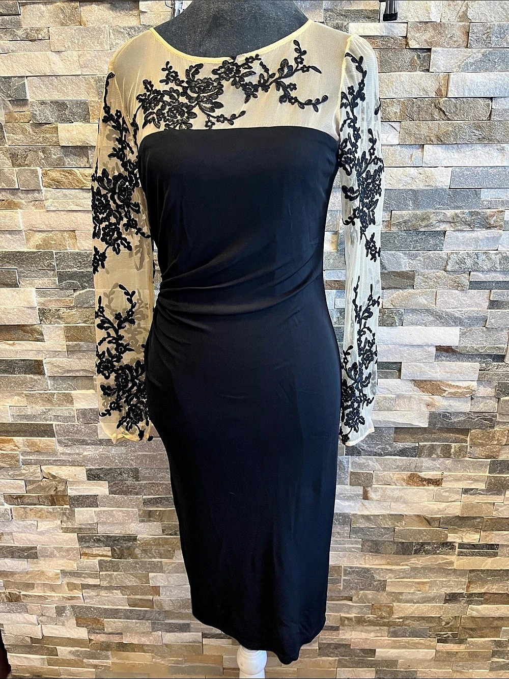 David  Meister Floral Lace Midi Dress in Black & Cream Small Like New